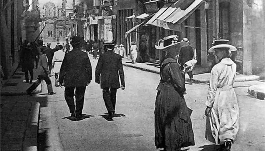 Follow the Royal Itinerary