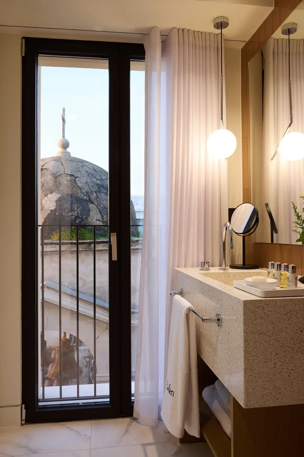 Junior Suite City View